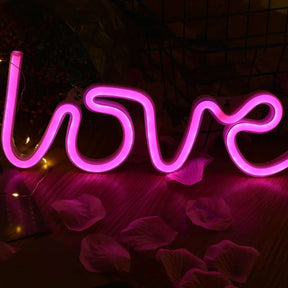 Luminária Neon Led Love Painel Services